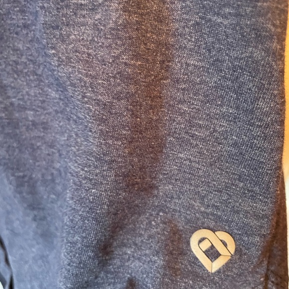 Colosseum blue T-shirt. Size medium - Picture 2 of 3